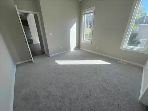 Bedroom - 1002 N 9th St, Saint Joseph, MO 64501 photo 3 of 4
