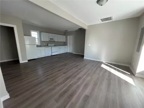 Living - 1002 N 9th St, Saint Joseph, MO 64501 photo 2 of 4