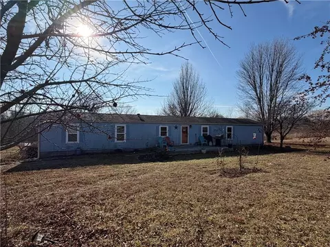 8350 County Rd 427, Savannah, MO 64485
