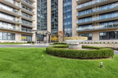 4545 Wornall Rd #310, Kansas City, MO 64111