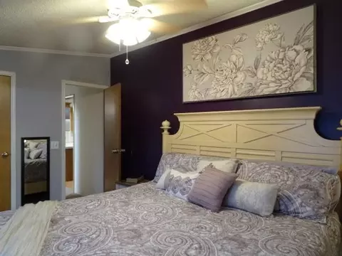 Bedroom - 14769 NE State Route E Hwy, Adrian, MO 64720 photo 4 of 9