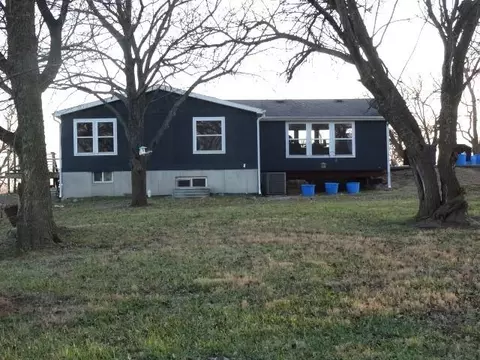 Exterior - 14769 NE State Route E Hwy, Adrian, MO 64720 photo 3 of 19
