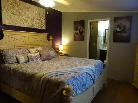 Bedroom - 14769 NE State Route E Hwy, Adrian, MO 64720 photo 3 of 9