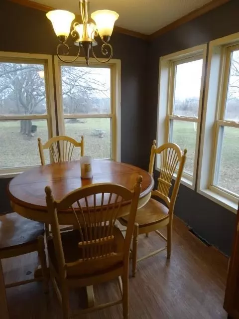 Dining - 14769 NE State Route E Hwy, Adrian, MO 64720 photo 2 of 4