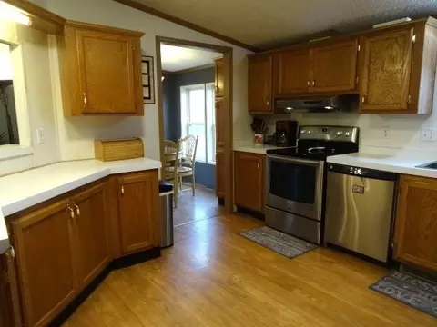 Kitchen - 14769 NE State Route E Hwy, Adrian, MO 64720 photo 3 of 7
