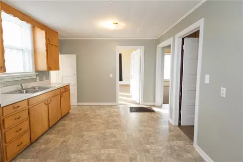 Entry Way - 803 E 6th St, Cherryvale, KS 67335 photo 1 of 3