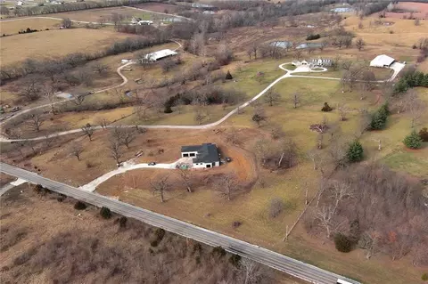 View/Area - 32200 E Outer Belt Rd, Lees Summit, MO 64086 photo 4 of 9