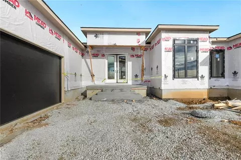 Exterior - 32200 E Outer Belt Rd, Lees Summit, MO 64086 photo 3 of 10