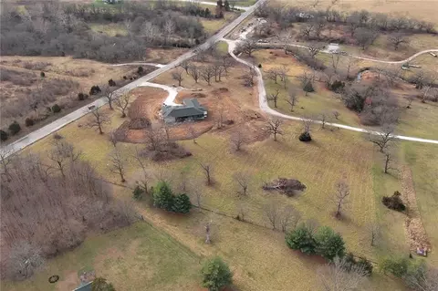View/Area - 32200 E Outer Belt Rd, Lees Summit, MO 64086 photo 6 of 9