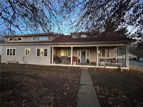 601 Main St, Dearborn, MO 64439