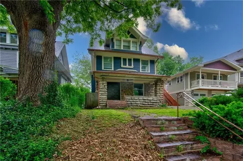 2803 Harrison St, Kansas City, MO 64109