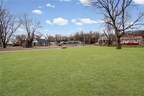 104 N Washington St, Brunswick, MO 65236