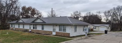 406 W Main St, Richmond, MO 64085