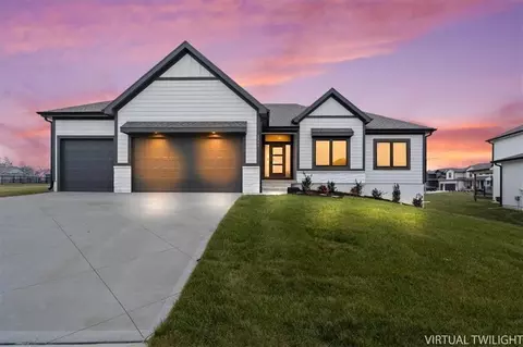 2303 SW Serena Pl, Lees Summit, MO 64082