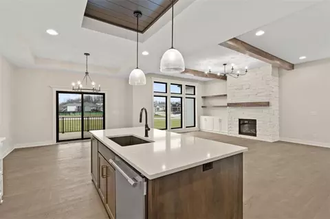 Kitchen - 2303 SW Serena Pl, Lees Summit, MO 64082 photo 4 of 4