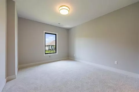 Bedroom - 3222 SW Enoch St, Lees Summit, MO 64082 photo 5 of 6