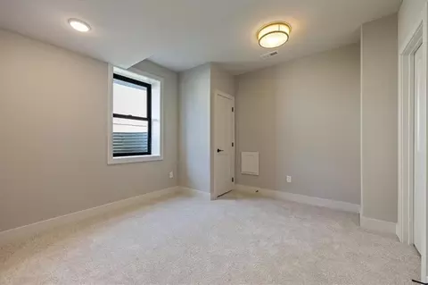 Bedroom - 3222 SW Enoch St, Lees Summit, MO 64082 photo 4 of 6