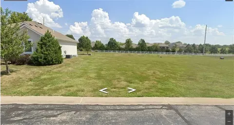 22617 Vincent St, Peculiar, MO 64078