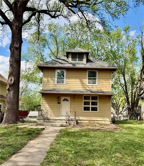 2819 Sacramento St, Saint Joseph, MO 64507