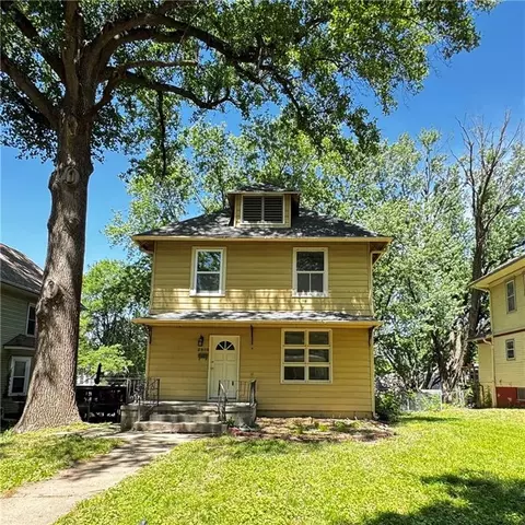 2819 Sacramento St, Saint Joseph, MO 64507