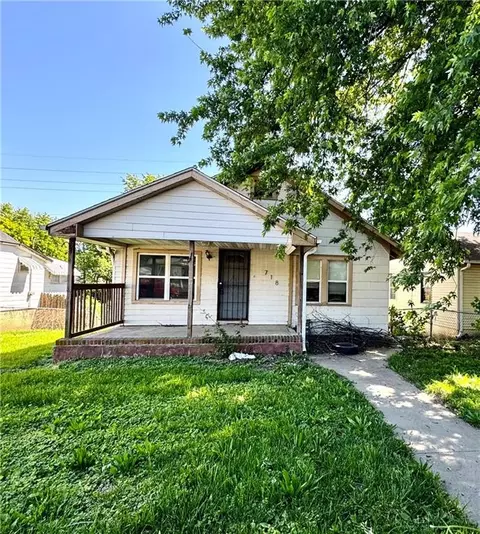 718 Thompson Ave, Saint Joseph, MO 64504