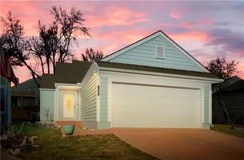 1425 Birdseye Ct, Blue Springs, MO 64015