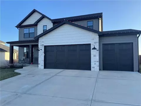 31733 W 168th Ct, Gardner, KS 66030