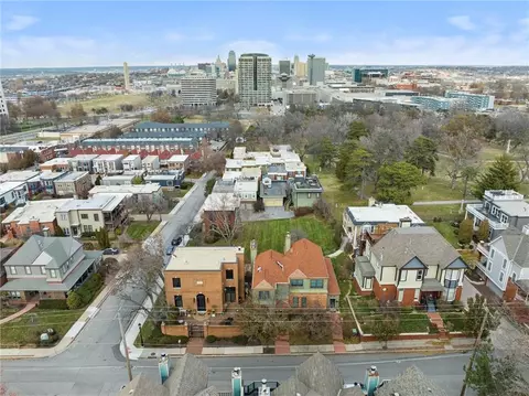 2949 Grand Ave, Kansas City, MO 64108