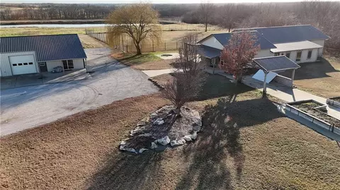 2555 22000th Rd, Mccune, KS 66753