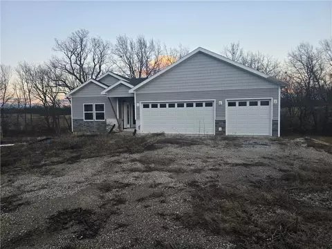 467 SE 90th Rd, Warrensburg, MO 64093