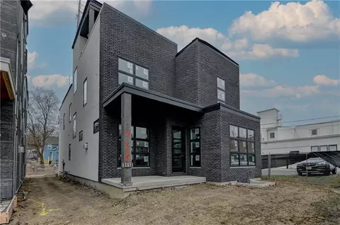 3112 Oak St, Kansas City, MO 64111