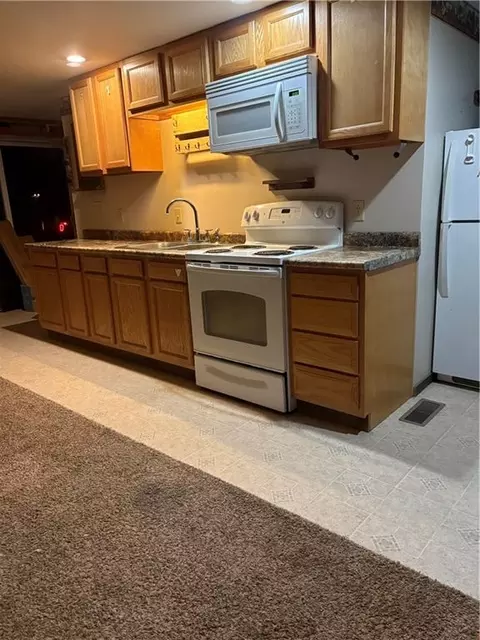 Kitchen - 13557 Adobe Rd, Craig, MO 64437 photo 5 of 7