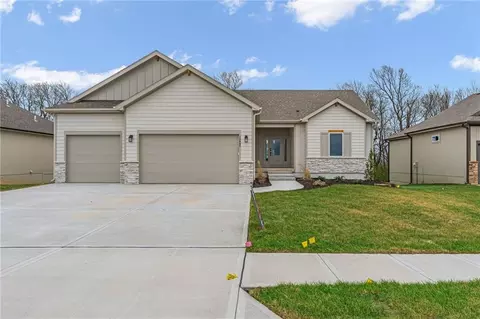 13997 S Landon St, Olathe, KS 66061