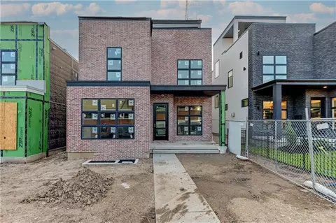 3116 Oak St, Kansas City, MO 64111