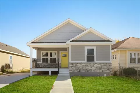 2903 Tracy Ave, Kansas City, MO 64109