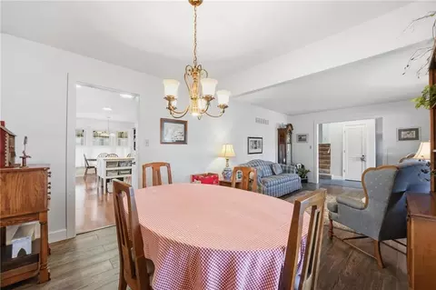 Dining - 24101 E 88th St, Lees Summit, MO 64064 photo 2 of 4