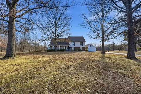 Exterior - 24101 E 88th St, Lees Summit, MO 64064 photo 2 of 10