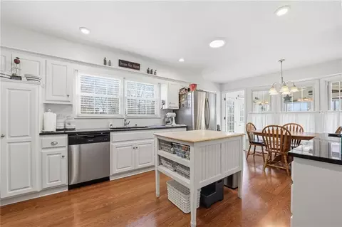 Kitchen - 24101 E 88th St, Lees Summit, MO 64064 photo 2 of 4