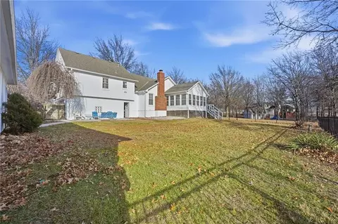 Exterior - 24101 E 88th St, Lees Summit, MO 64064 photo 7 of 10