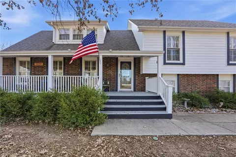 24101 E 88th St, Lees Summit, MO 64064