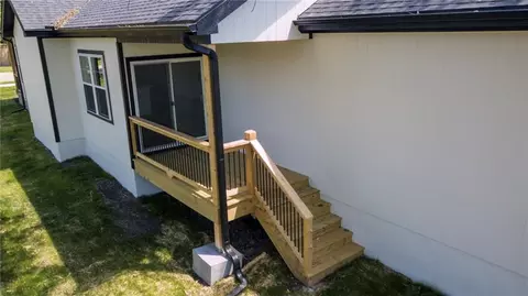 Exterior - 223 E Mill Ave, Osawatomie, KS 66064 photo 6 of 7
