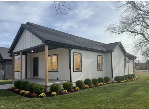 223 E Mill Ave, Osawatomie, KS 66064
