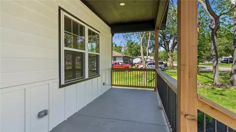 Exterior - 223 E Mill Ave, Osawatomie, KS 66064 photo 4 of 7