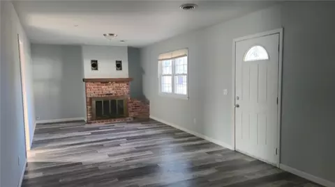 Living - 709 E Lincoln St, Iola, KS 66749 photo 1 of 1