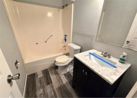Bath - 709 E Lincoln St, Iola, KS 66749 photo 1 of 1