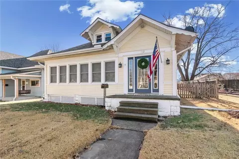 Exterior - 612 E 5th St, Cameron, MO 64429 photo 3 of 8