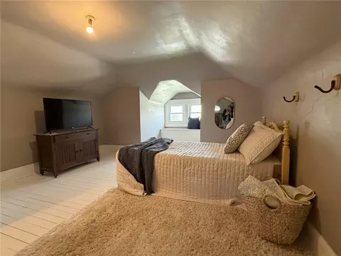 Bedroom - 612 E 5th St, Cameron, MO 64429 photo 3 of 4