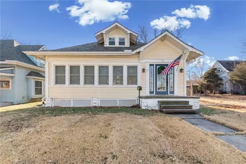 Exterior - 612 E 5th St, Cameron, MO 64429 photo 1 of 8
