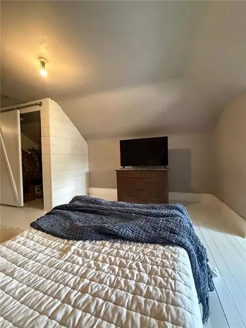 Bedroom - 612 E 5th St, Cameron, MO 64429 photo 4 of 4