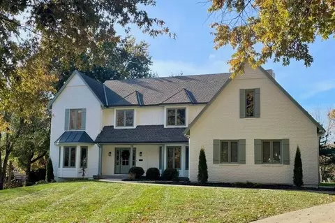 4912 W 114th St, Leawood, KS 66211